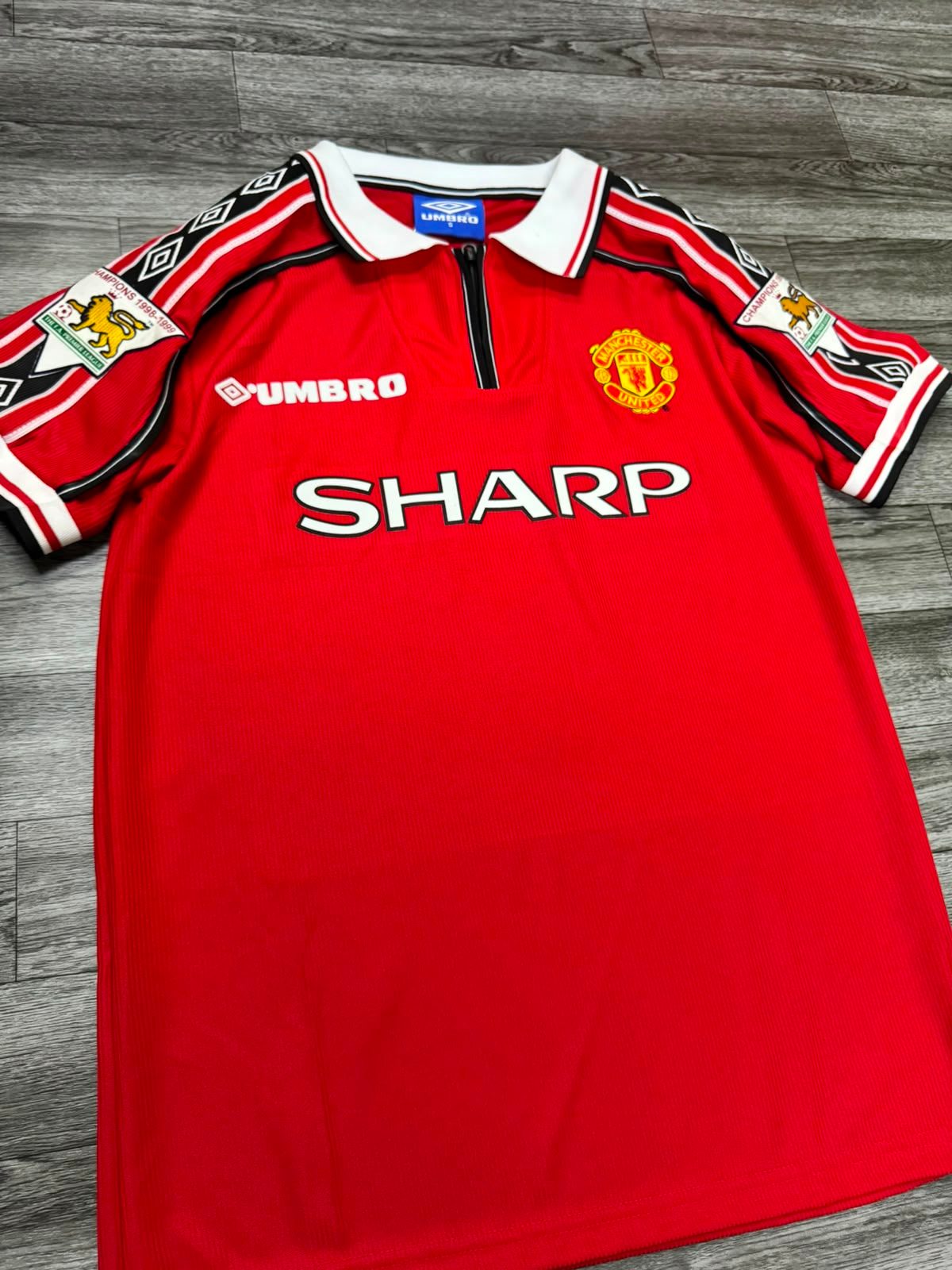 MANCHESTER UNITED 98/99 + BECHKAM - Imagen 2