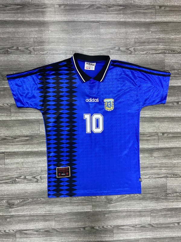 ARGENTINA 1994 VISITA + MARADONA