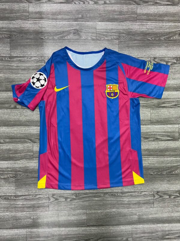 BARCELONA 05/06 + RONALDINHO