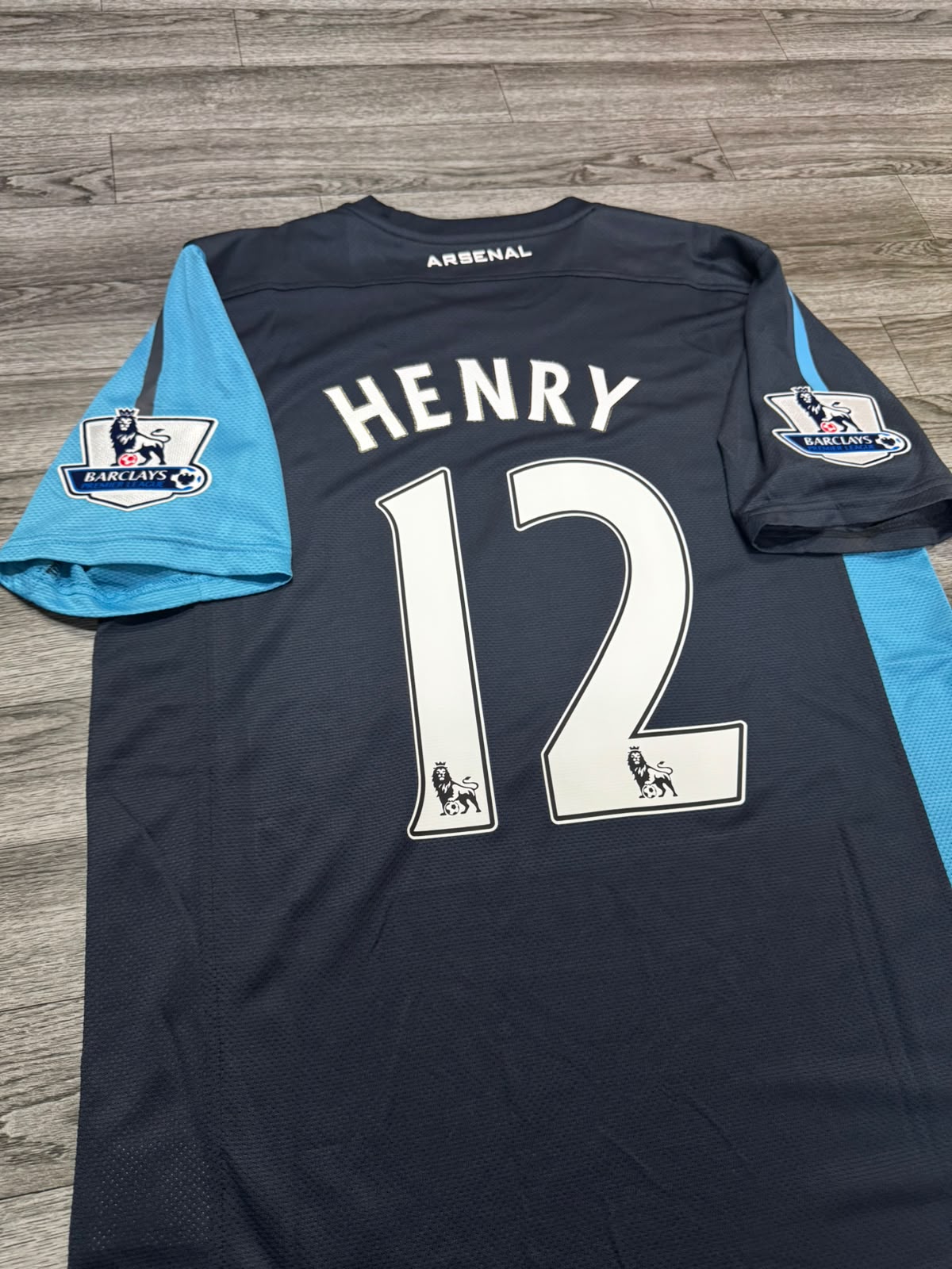 ARSENAL 11/12 + HENRY - Imagen 3