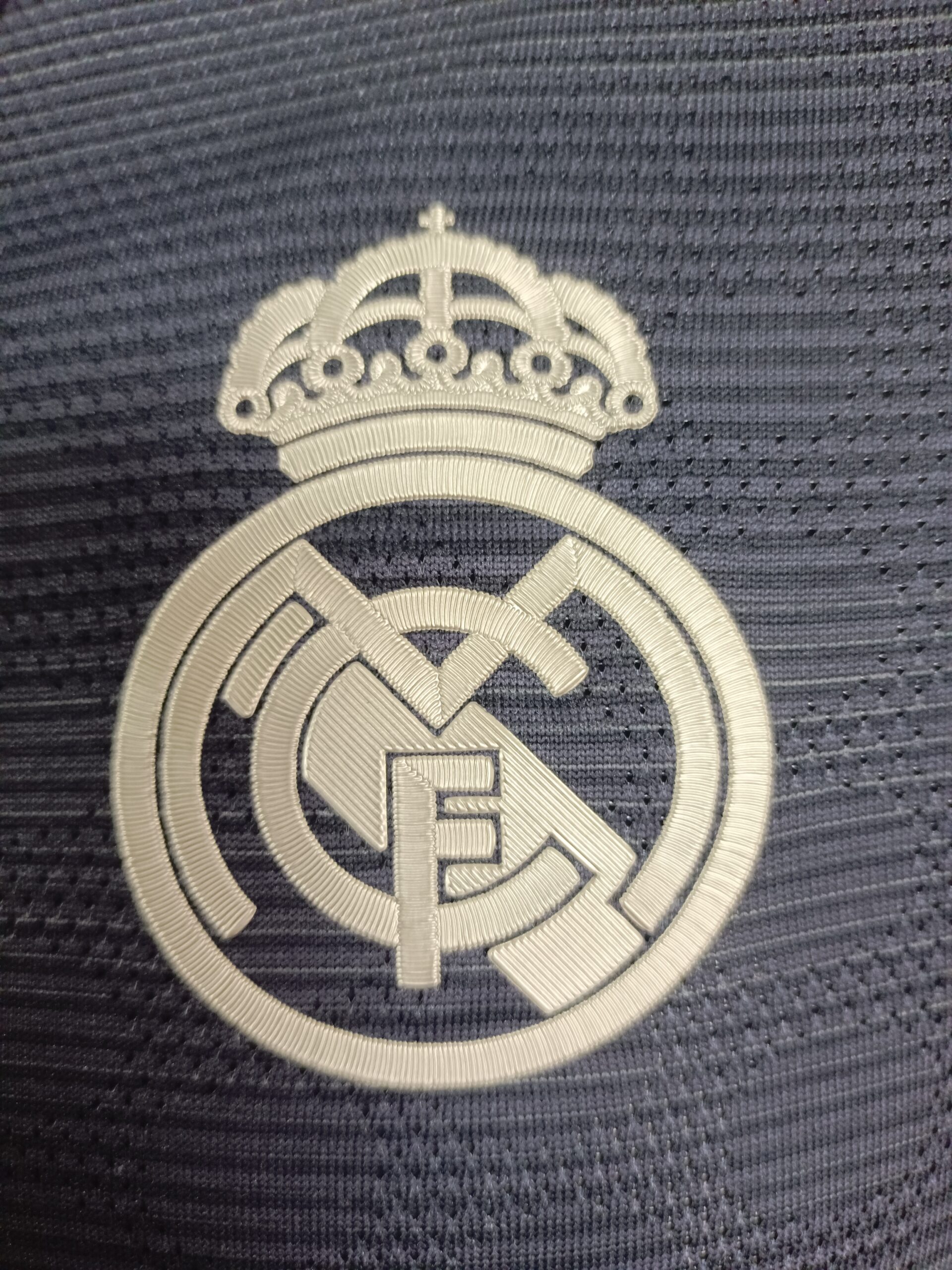REAL MADRID 25/26 VISITANTE - Imagen 4