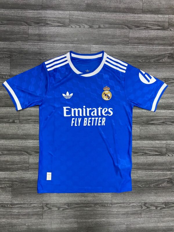 REAL MADRID 25/26 VISITA