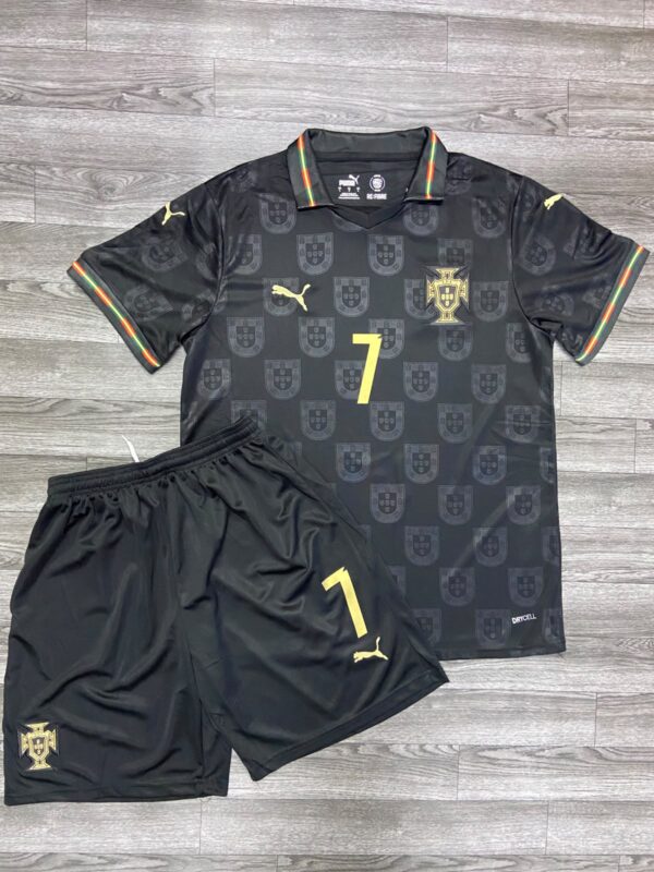 CONJUNTO PORTUGAL PANTERA NEGRA
