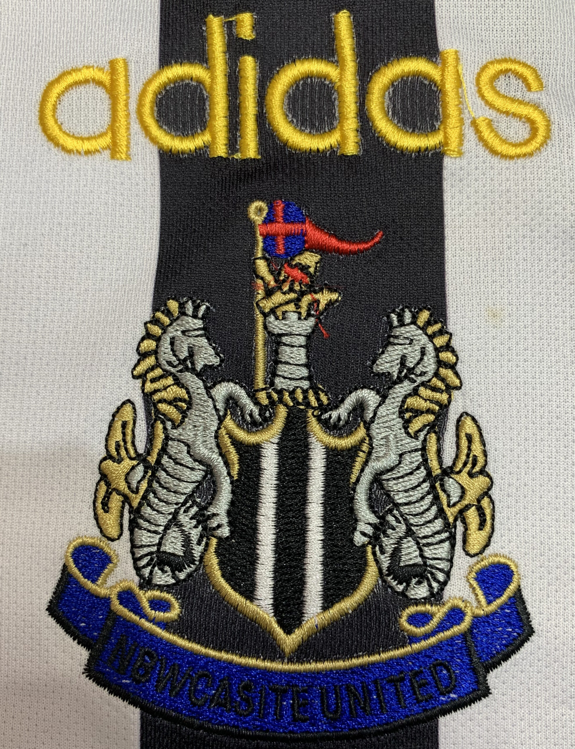 NEWCASTLE 97/98 + ASPRILLA - Imagen 2