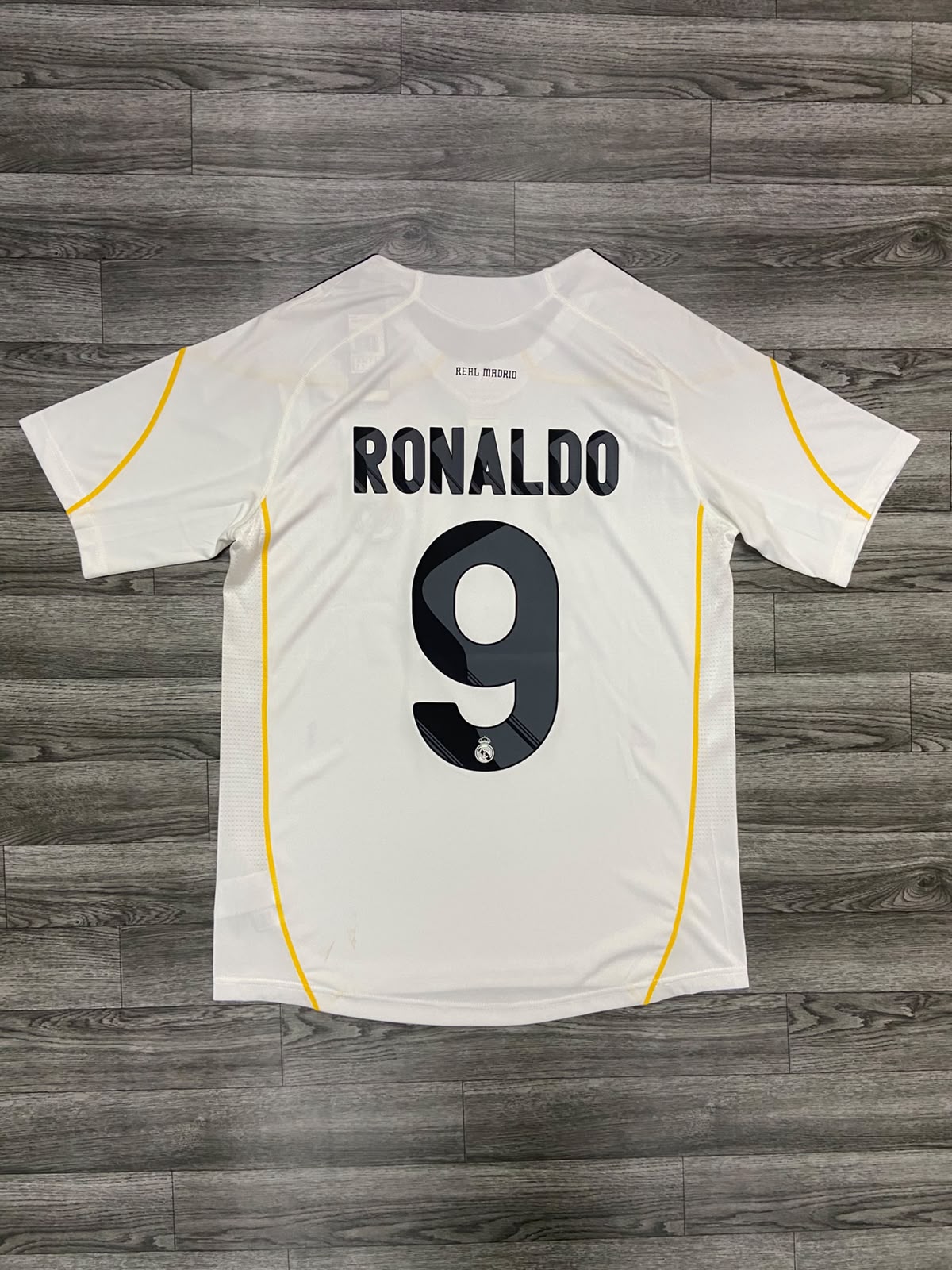 REAL MADRID 09/10 + RONALDO - Imagen 2