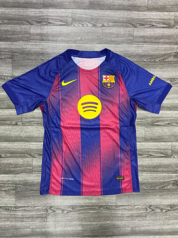 BARCELONA 25/26 LOCAL