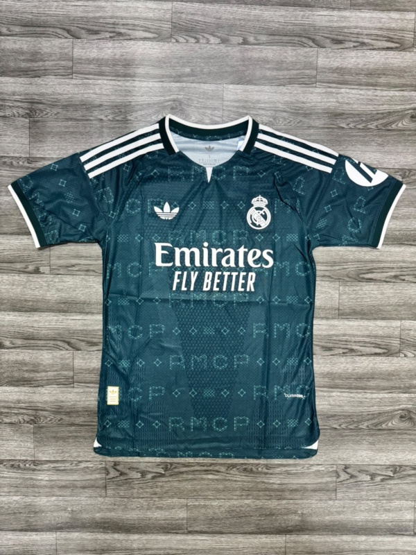 REAL MADRID 26/27 3RA EQUIPACION