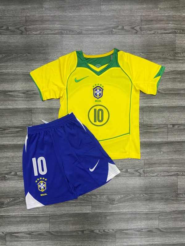 BRASIL 2004 + RONALDINHO